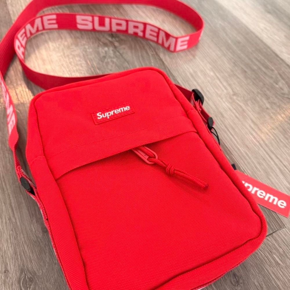 Supreme Cross Bag